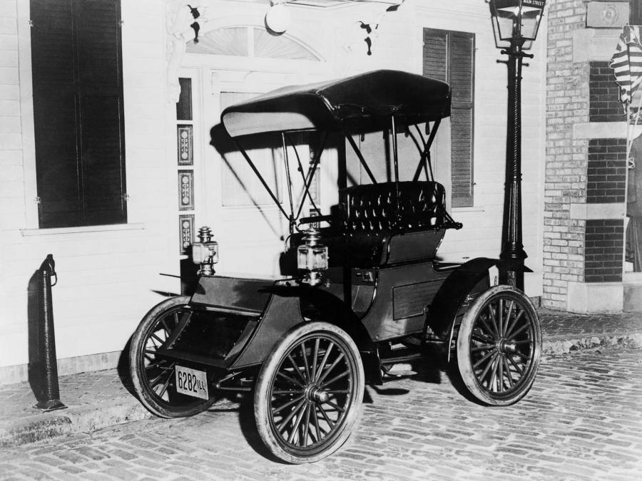  Haynes-Apperson 6 HP Runabout 1902 года  (фото 2 из 3)
